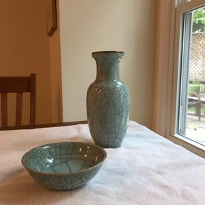 Crackle celadon vase and bowl